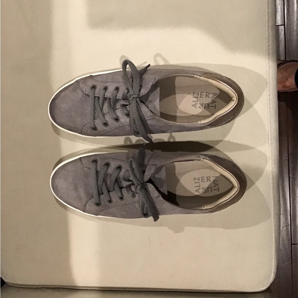 Naturalizer Sneakers